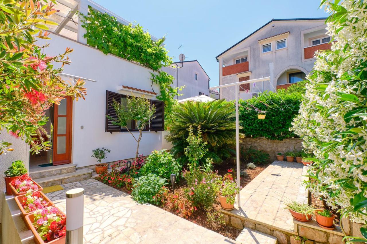 Apartman Mirjana 1 Mali Lošinj Buitenkant foto